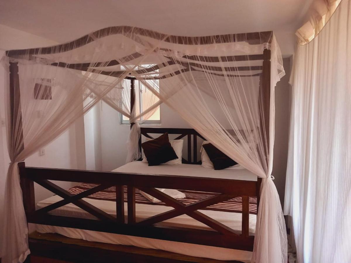 Blue Horizon Beach Hotel Tangalle Bagian luar foto