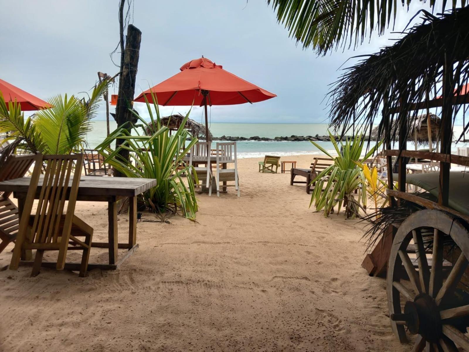 Blue Horizon Beach Hotel Tangalle Bagian luar foto